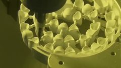 Machine de fraisage dentaire Yucera 5X et bloc de zircone en vente chaude pour laboratoire dentaire et clinique dentaire