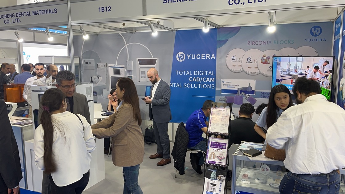 Fraiseuse Yucera pour usinage dentaire, modèles humide et sec, avec aspirateur, pour laboratoires et cabinets dentaires