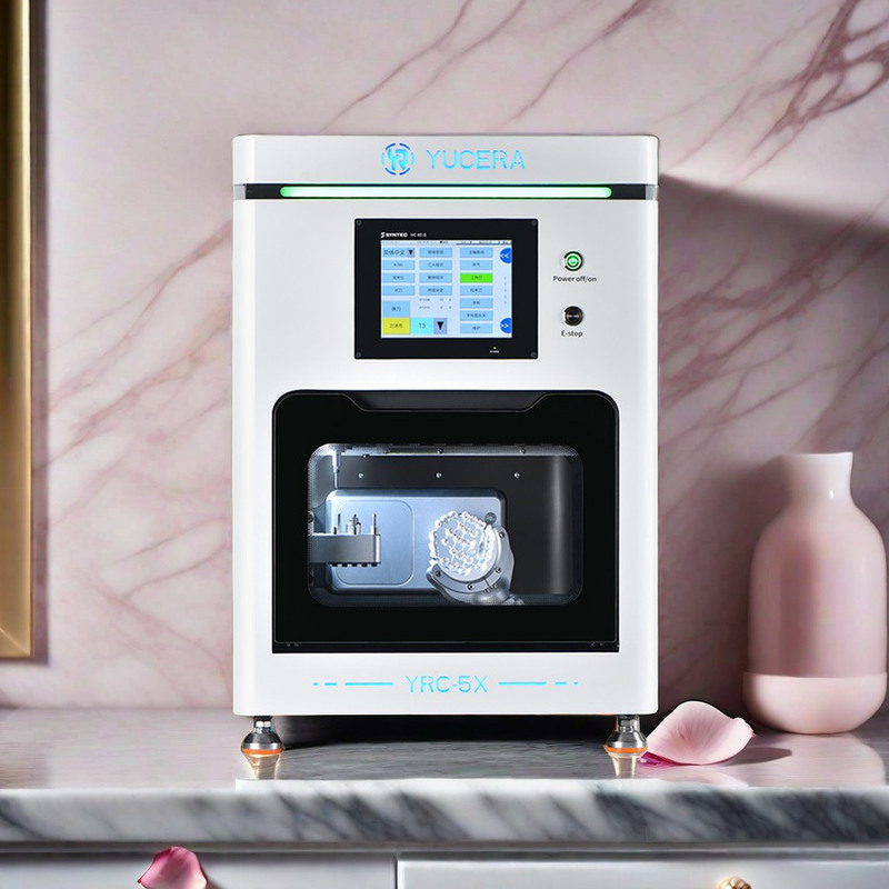 Équipement de laboratoire dentaire compact Yucera, fraiseuse CAD/CAM 5 axes pour la production de petites couronnes et bridges