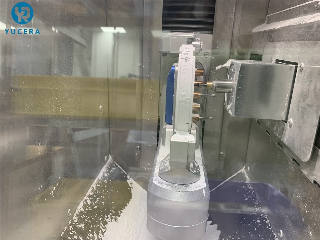 Usinage dentaire CAD/CAM - Machine d'usinage dentaire continue 5 axes pour laboratoire dentaire